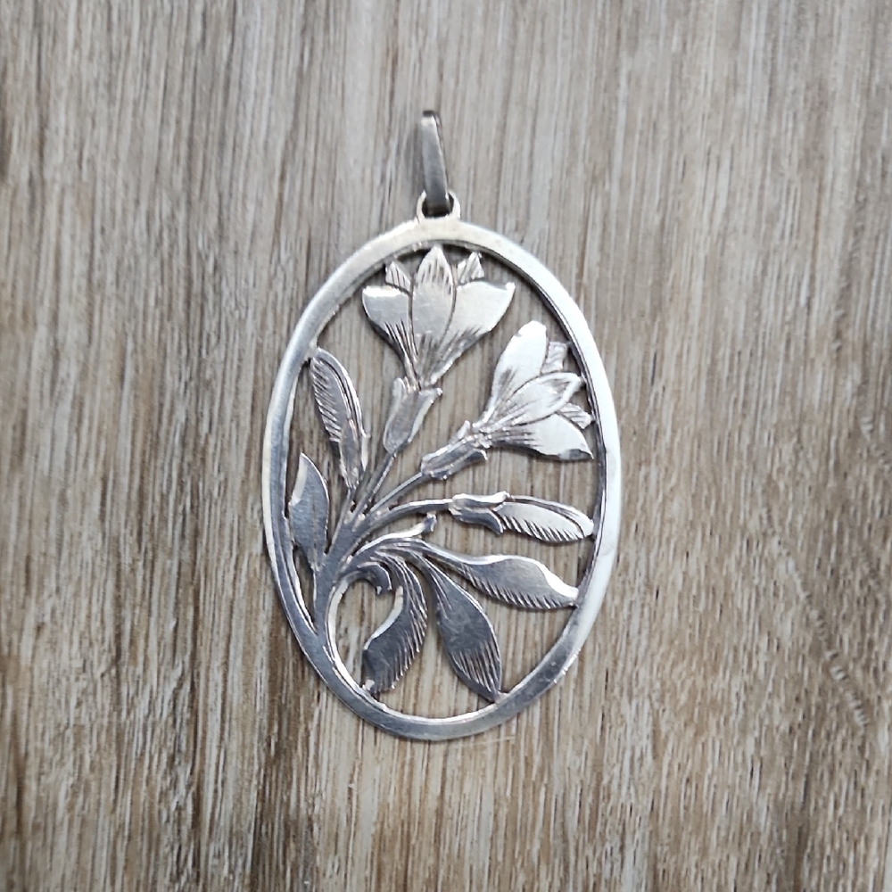 Sterling Silver Floral Pendant